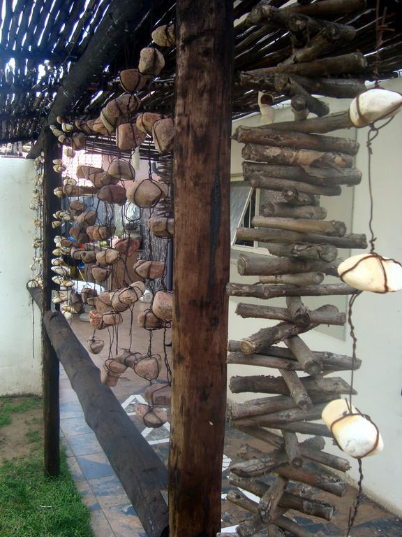 44 On Ennis Guest Lodge And Restaurant - No Load Sheddding إرميلو المظهر الخارجي الصورة