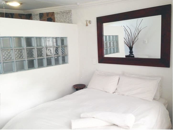 44 On Ennis Guest Lodge And Restaurant - No Load Sheddding إرميلو المظهر الخارجي الصورة